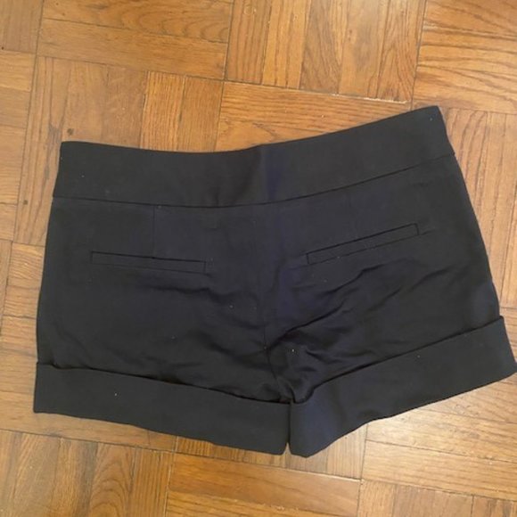 Black 'Park' Brand Cuffed Shorts - Picture 2 of 6